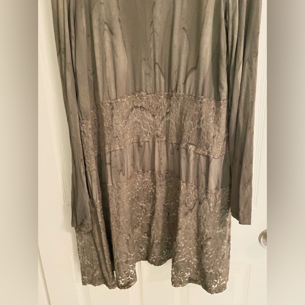 Cardigan - Picture 4 of 4